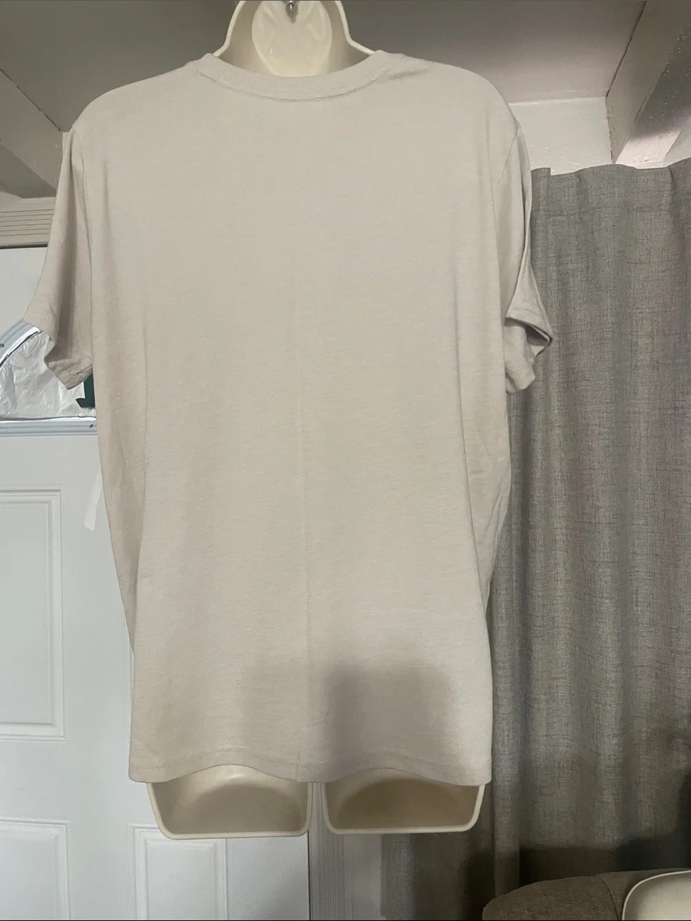 Wrangler Beige Graphic Tee with Black and Brown Rodeo Print - Picture 3 of 4